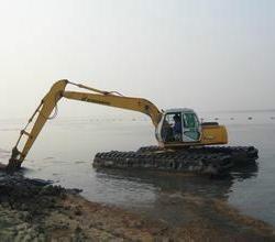 水陆两栖挖掘机-华禹水利挖机-水陆两栖挖掘机租赁电话